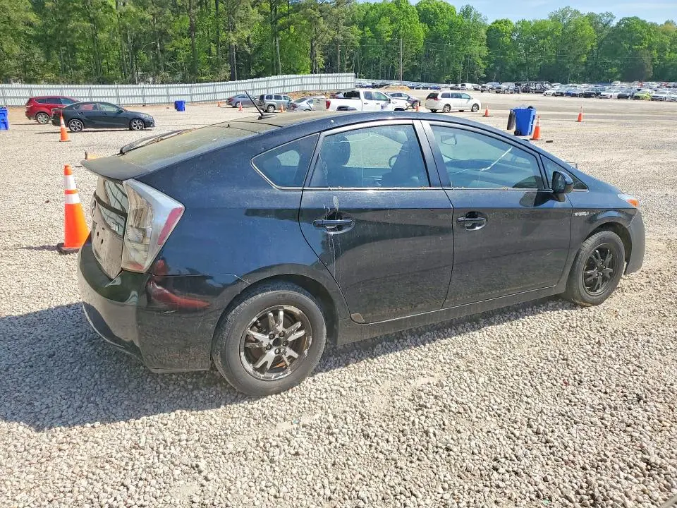 2011 TOYOTA PRIUS THREE  