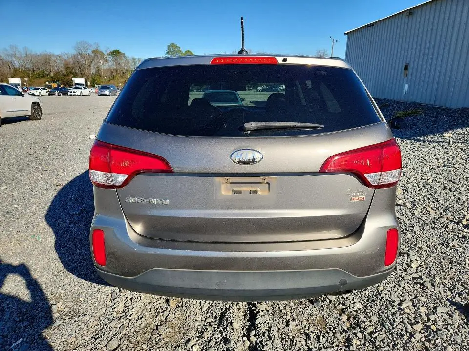 2014 KIA SORENTO LX  