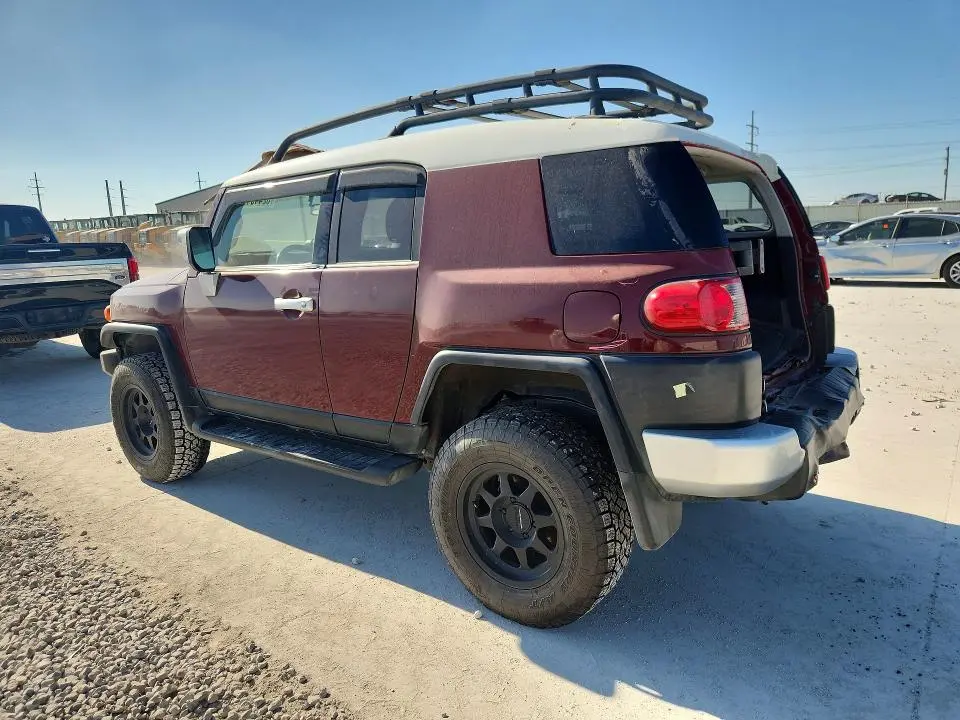 2011 TOYOTA FJ CRUISER BASE  