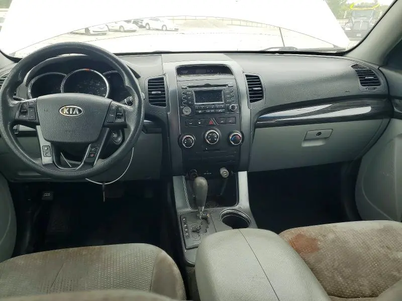 2011 KIA SORENTO LX  