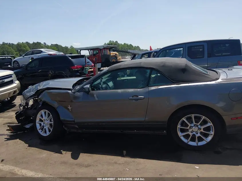 2011 FORD MUSTANG V6 PREMIUM