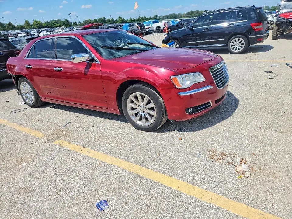 2013 CHRYSLER 300C   