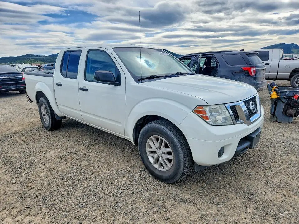 2016 NISSAN FRONTIER SV  