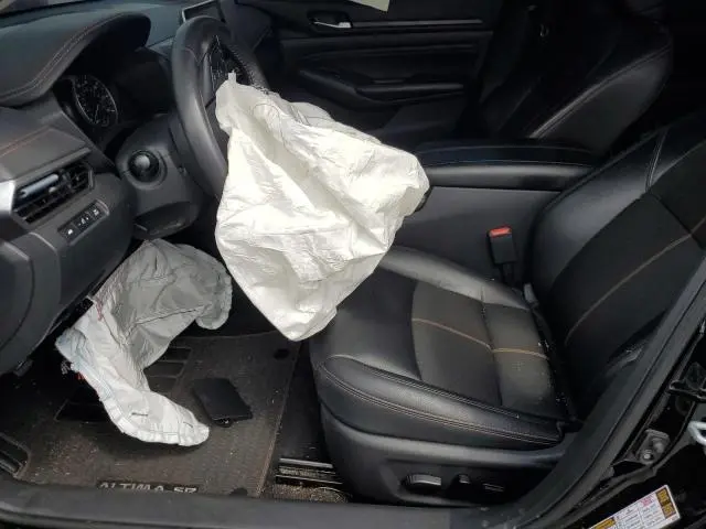 2022 NISSAN ALTIMA SR  