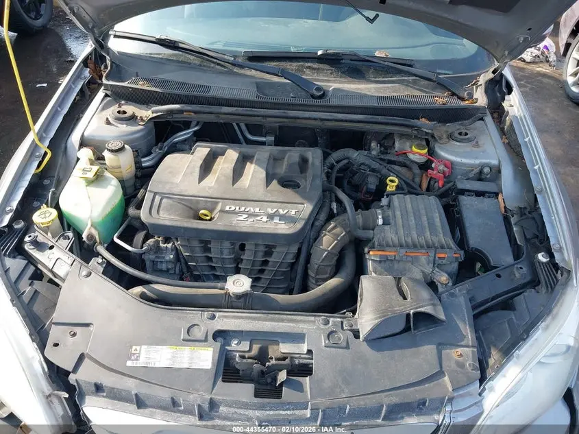 2013 CHRYSLER 200 LX