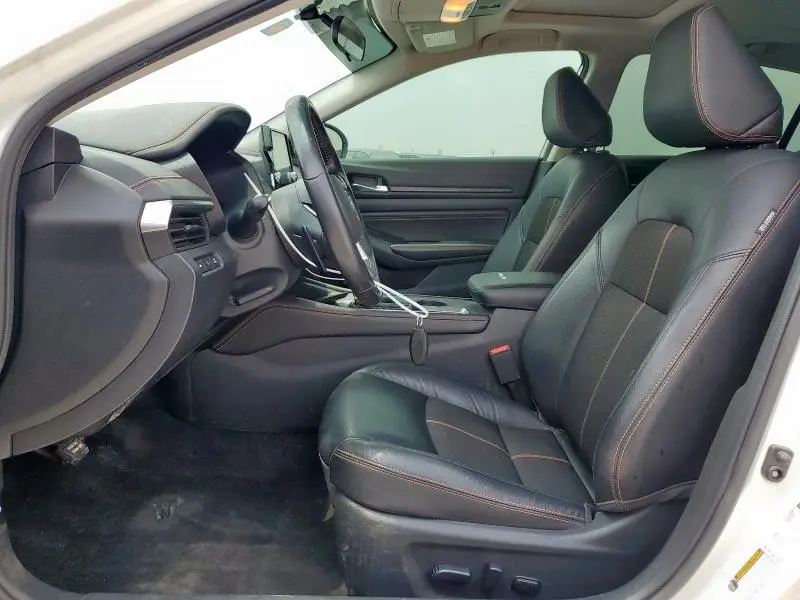 2019 NISSAN ALTIMA SR  