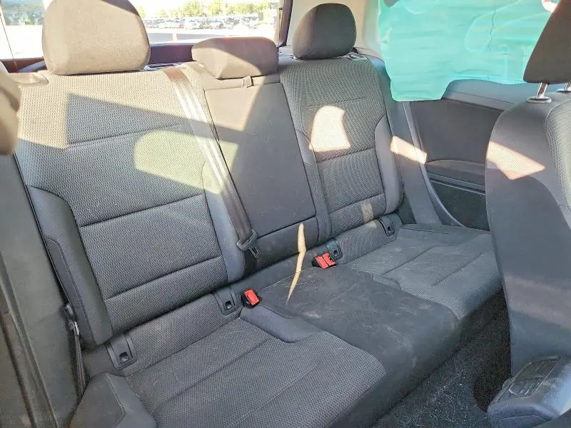 2015 VOLKSWAGEN GOLF   