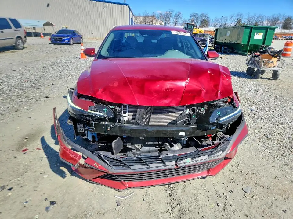 2025 HYUNDAI ELANTRA BLUE  