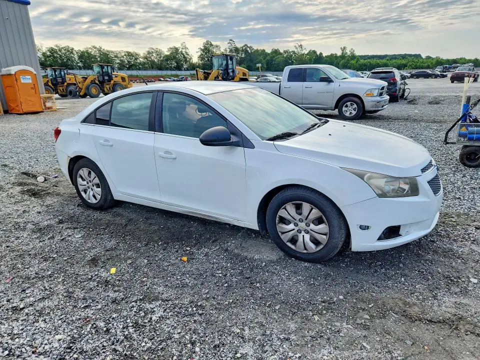 2012 CHEVROLET CRUZE LS  