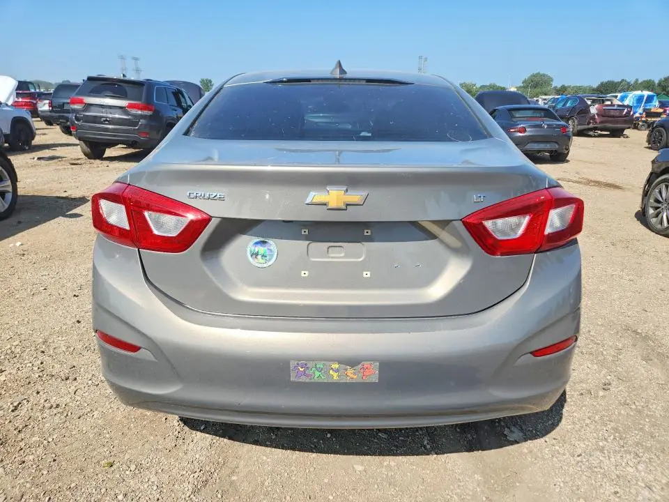 2017 CHEVROLET CRUZE LT  