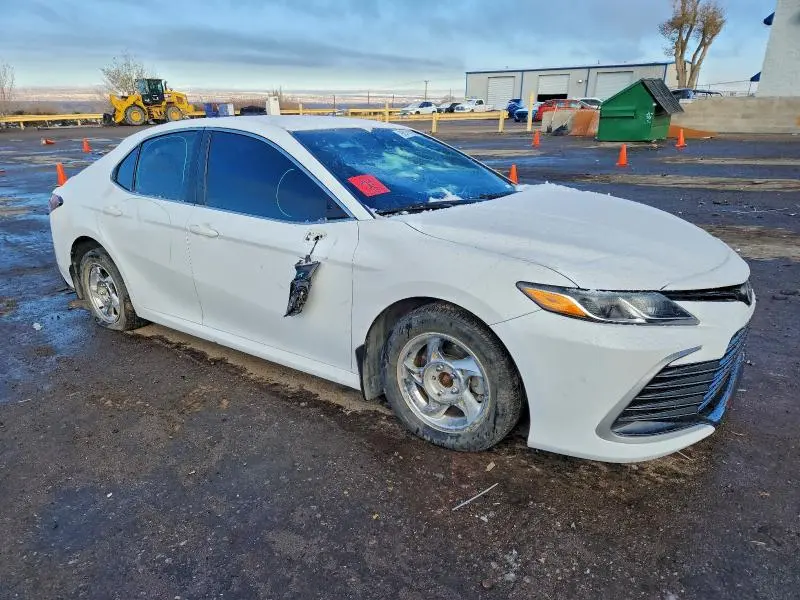 2021 TOYOTA CAMRY LE  
