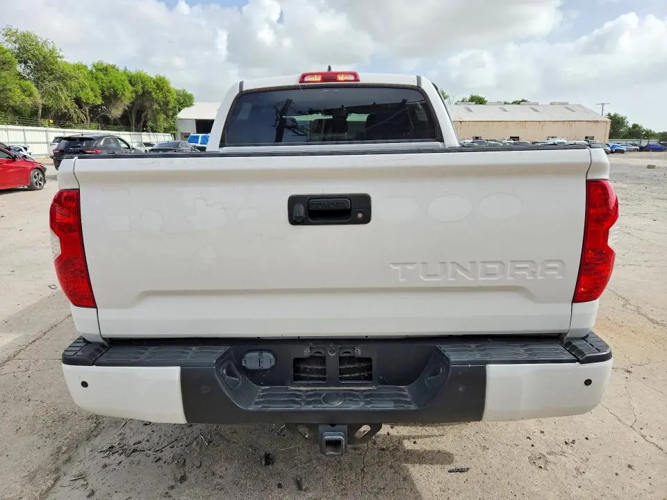 2021 TOYOTA TUNDRA CREWMAX SR5  