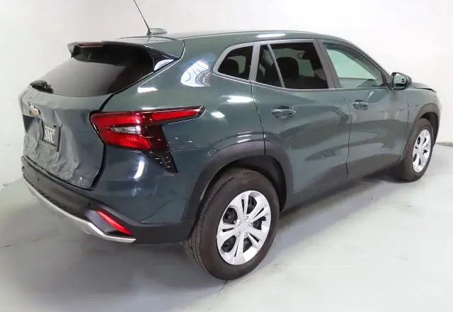2025 CHEVROLET TRAX LS  