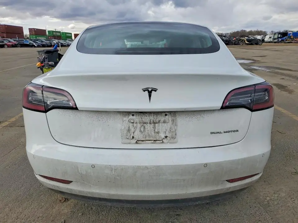 2018 TESLA MODEL 3   