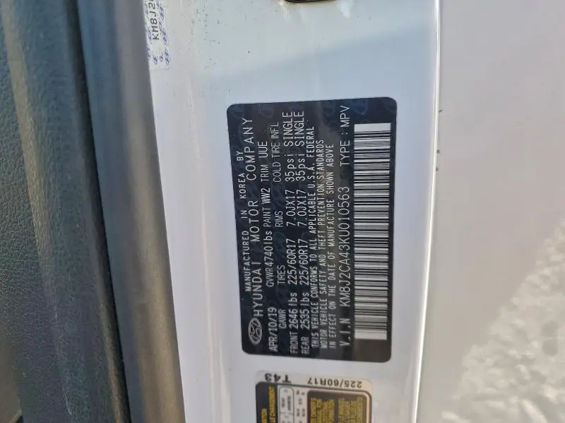 2019 HYUNDAI TUCSON SE  