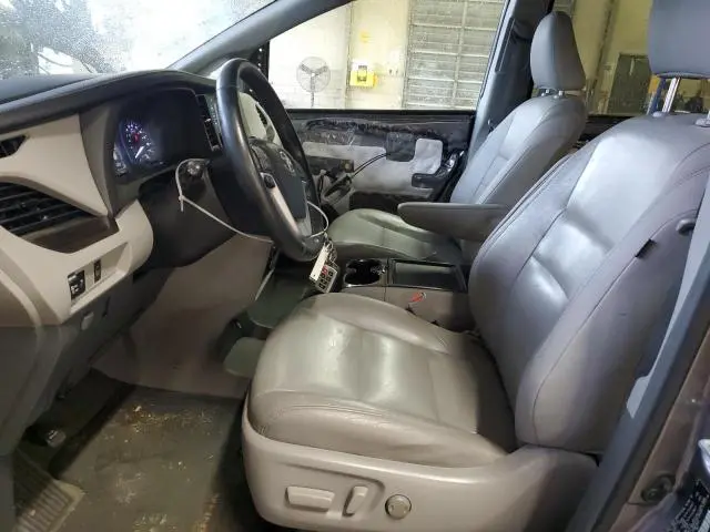 2015 TOYOTA SIENNA XLE  