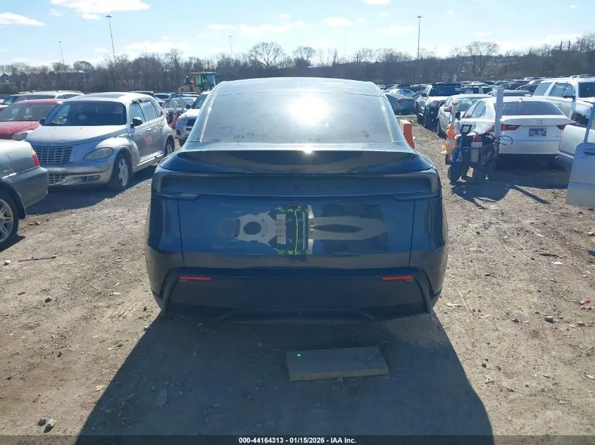 2026 TESLA MODEL Y PREMIUM REAR-WHEEL DRIVE/STANDARD REAR-WHEEL DRIVE