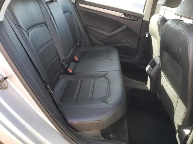 2014 VOLKSWAGEN PASSAT S  