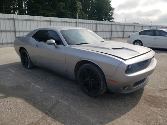2016 DODGE CHALLENGER SXT  