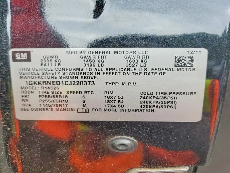 2012 GMC ACADIA SLE  