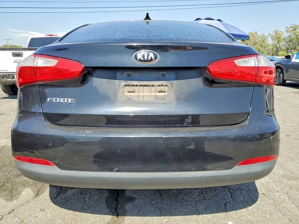 2015 KIA FORTE LX  