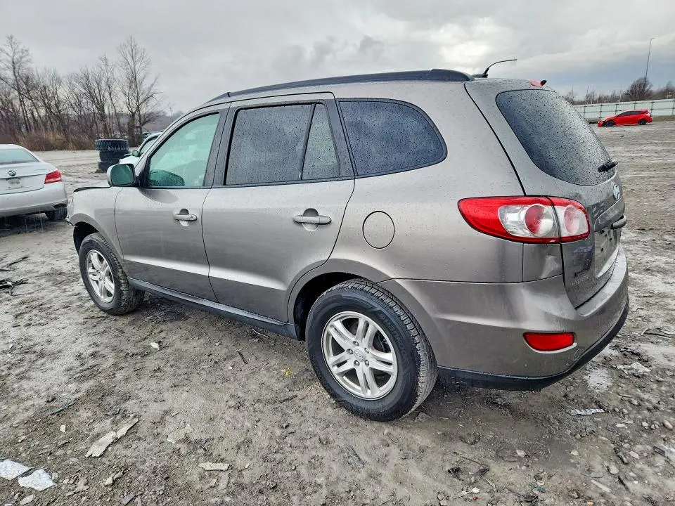 2011 HYUNDAI SANTA FE GLS  