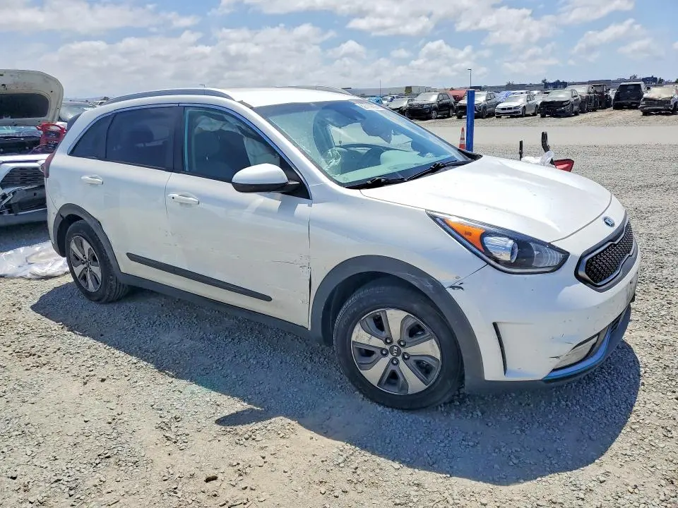 2019 KIA NIRO LX  
