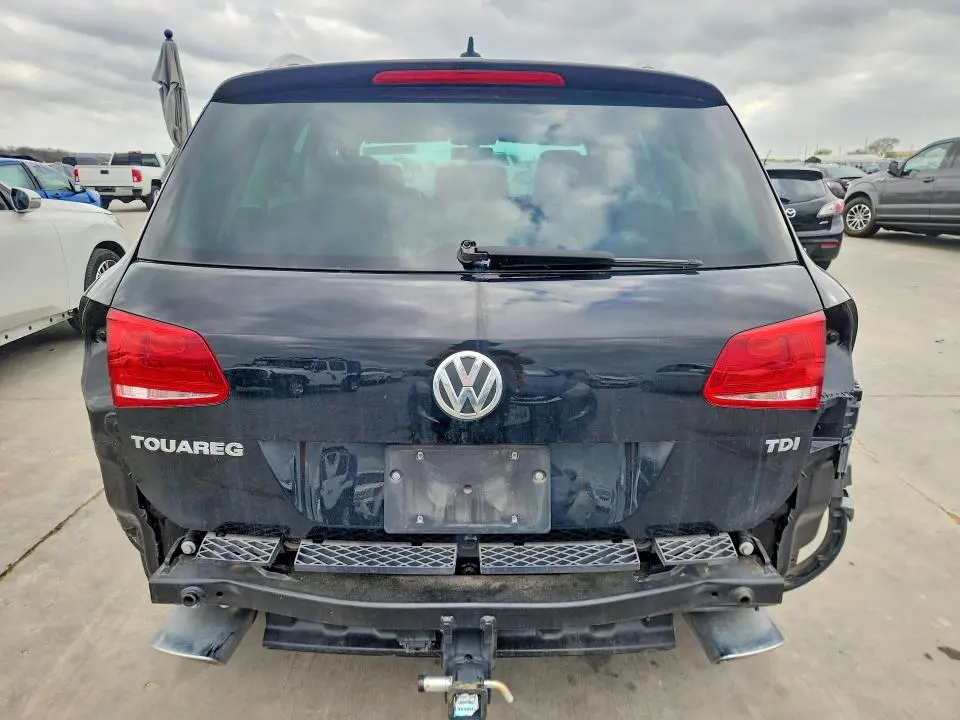 2013 VOLKSWAGEN TOUAREG V6 TDI  