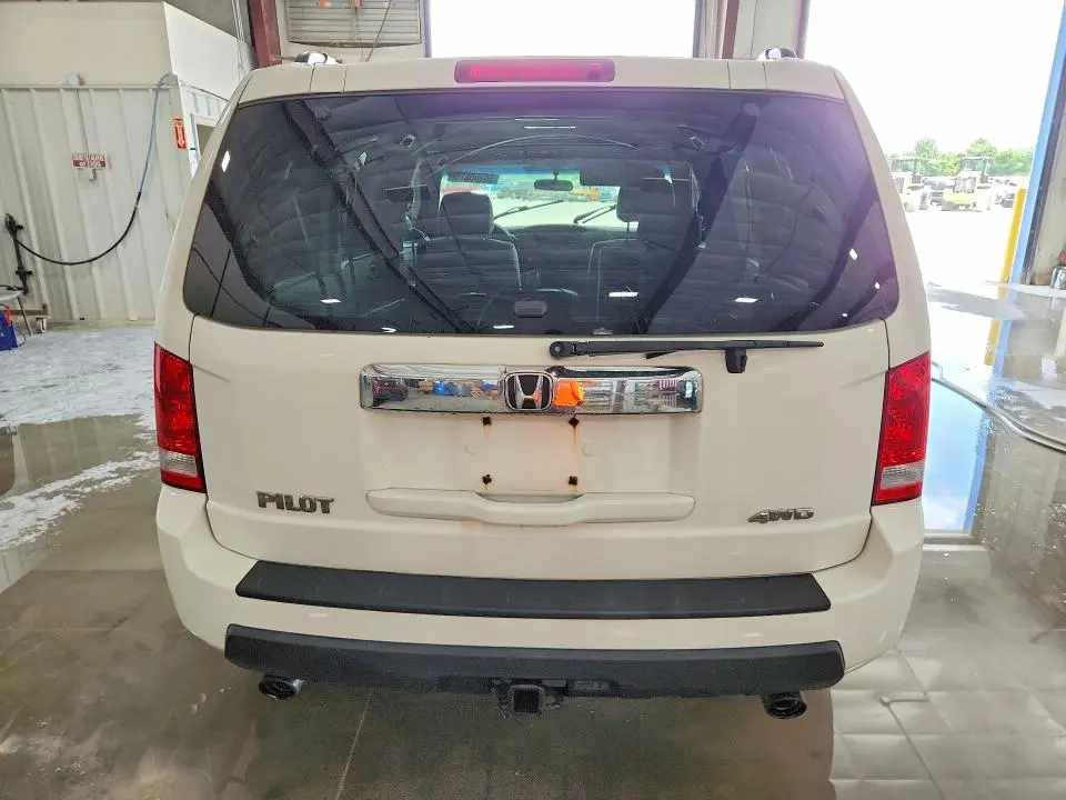 2011 HONDA PILOT EX  