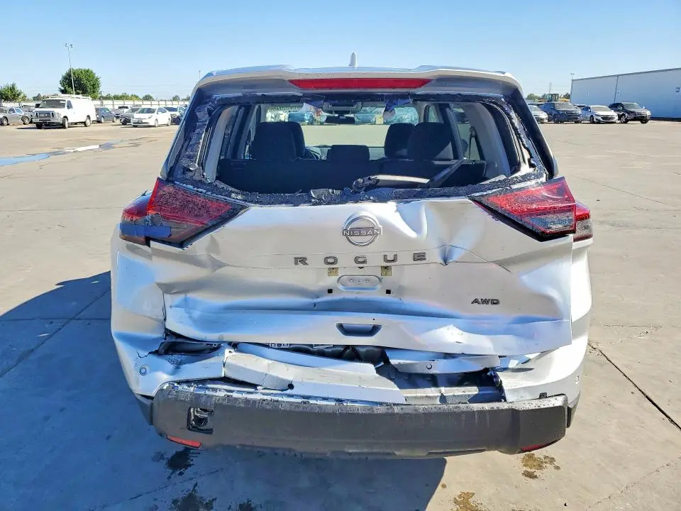 2025 NISSAN ROGUE SV  