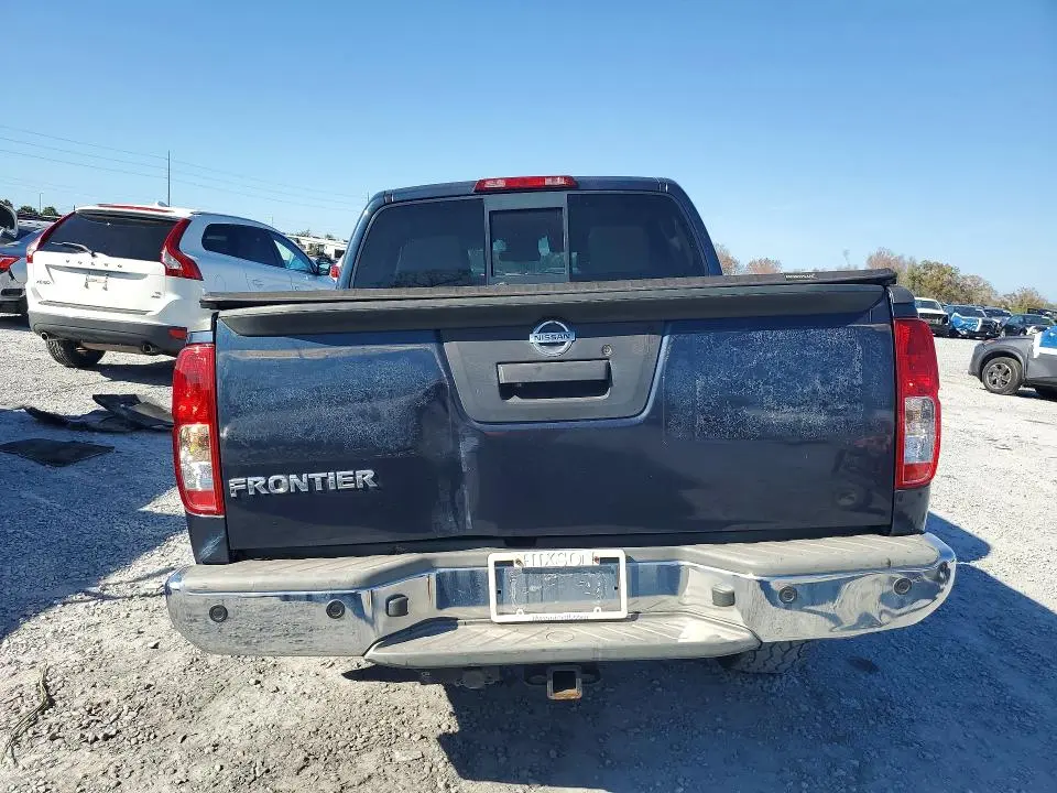 2017 NISSAN FRONTIER S  