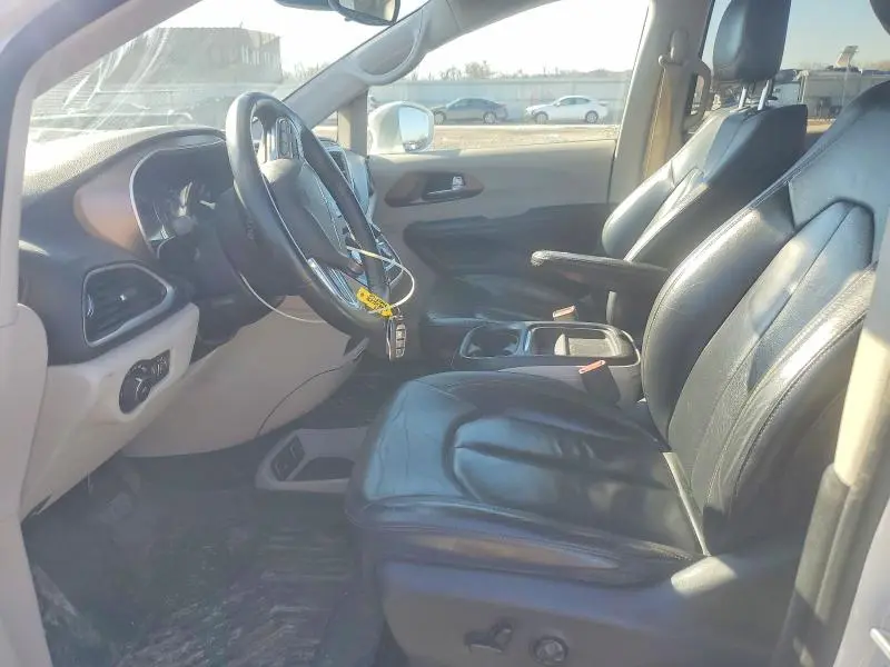 2017 CHRYSLER PACIFICA TOURING L  