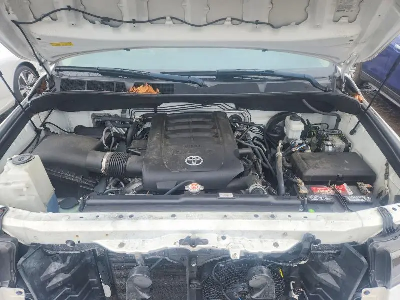 2018 TOYOTA SEQUOIA SR5  