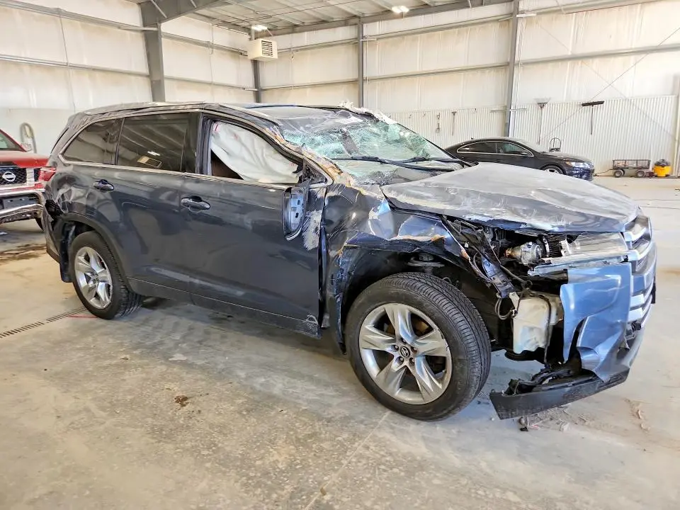 2017 TOYOTA HIGHLANDER LIMITED  