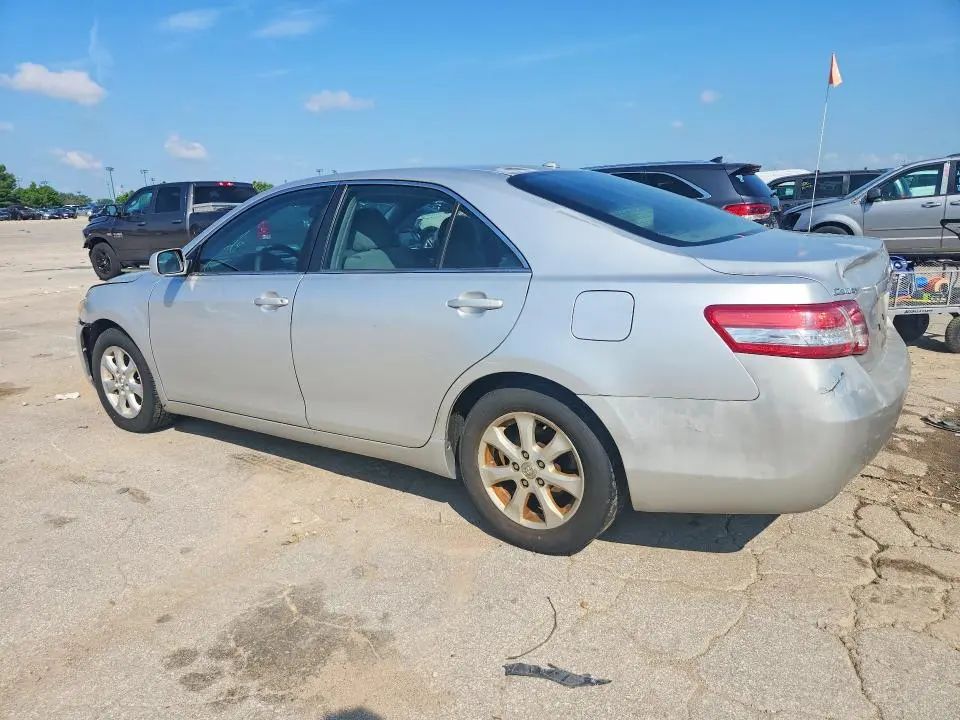 2011 TOYOTA CAMRY LE  