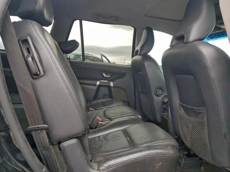 2011 VOLVO XC90 3.2  