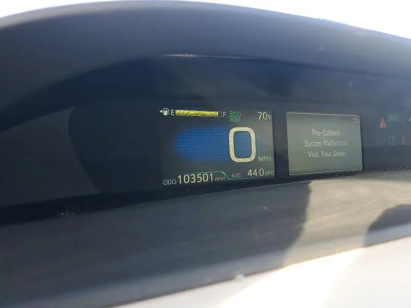 2019 TOYOTA PRIUS XLE  