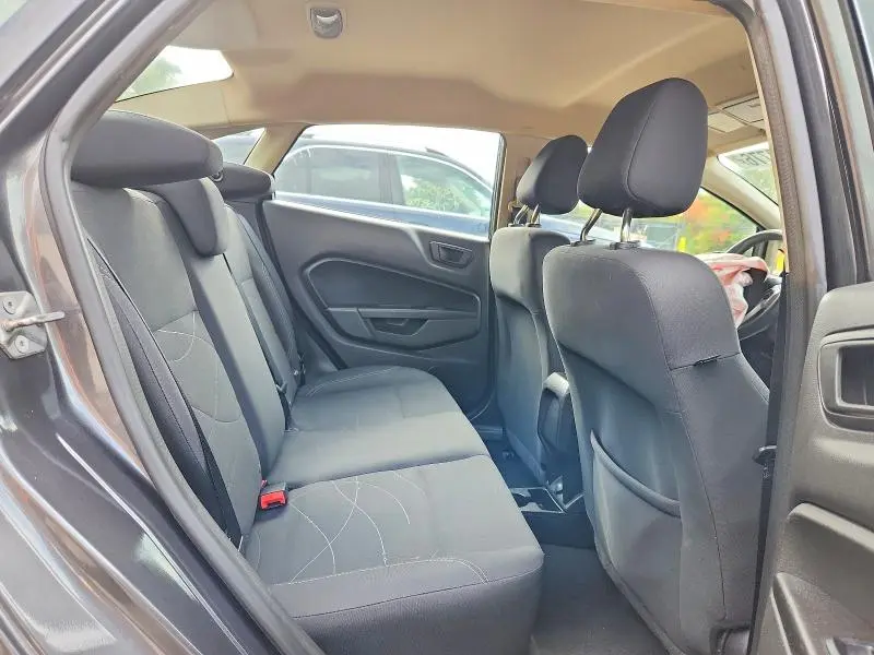 2018 FORD FIESTA SE  
