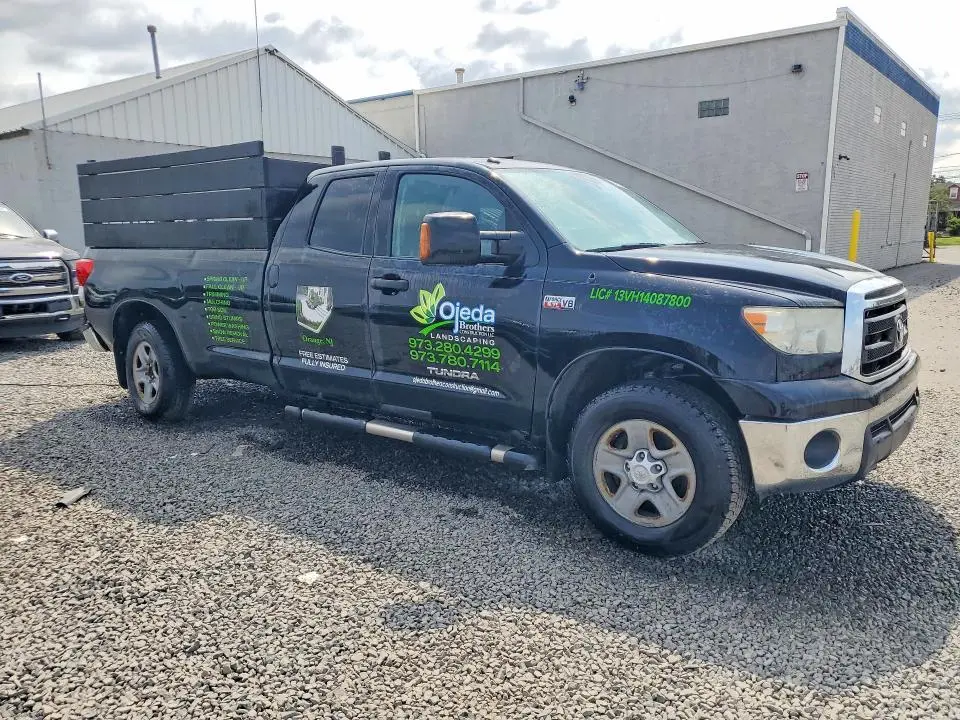 2013 TOYOTA TUNDRA DOUBLE CAB SR5  