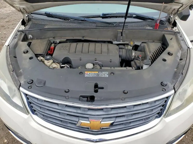 2015 CHEVROLET TRAVERSE LS  