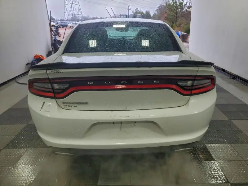 2017 DODGE CHARGER SE  