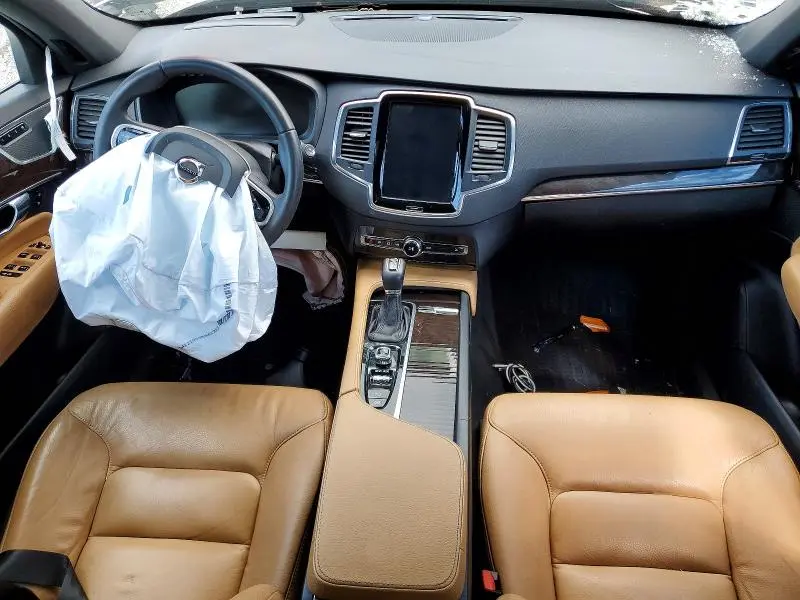 2019 VOLVO XC90 T6 MOMENTUM  