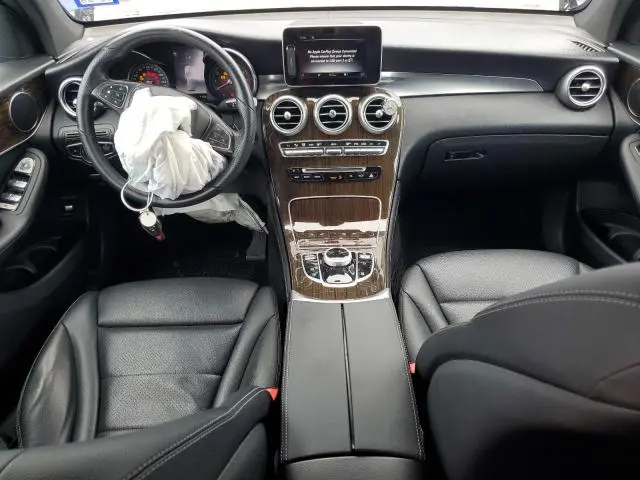 2019 MERCEDES-BENZ GLC 300  