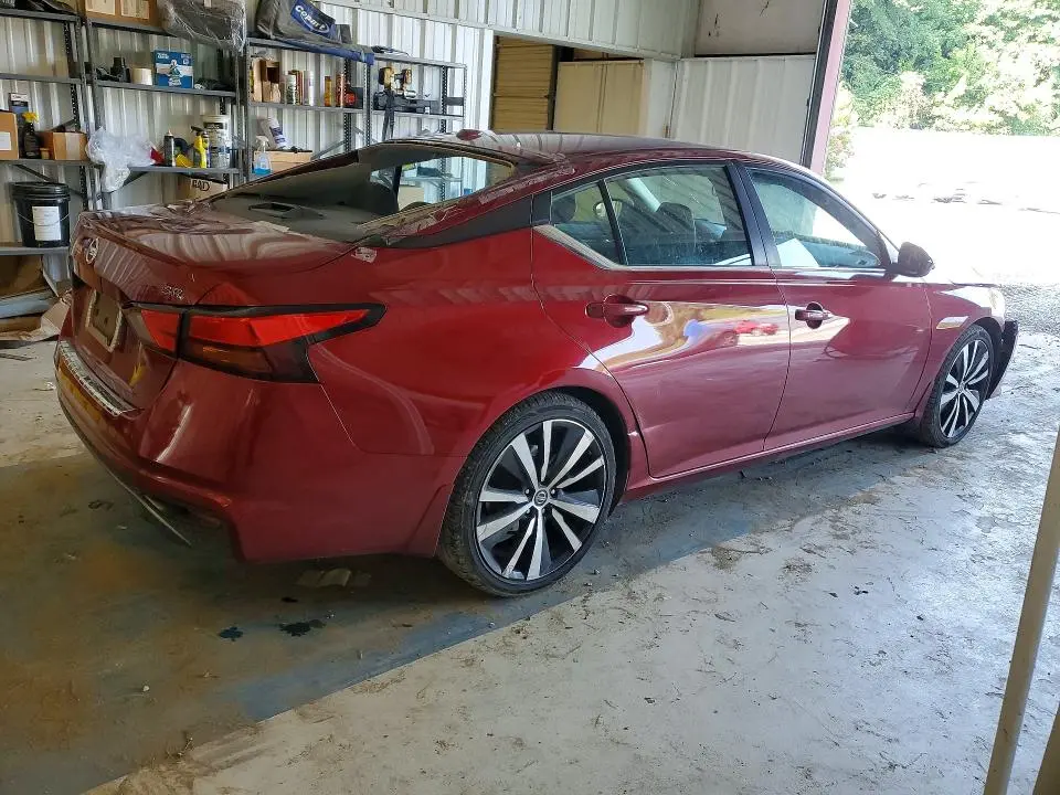 2021 NISSAN ALTIMA SR  