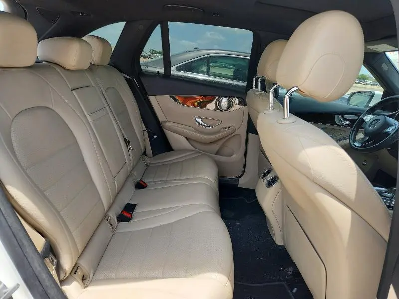2017 MERCEDES-BENZ GLC 300  