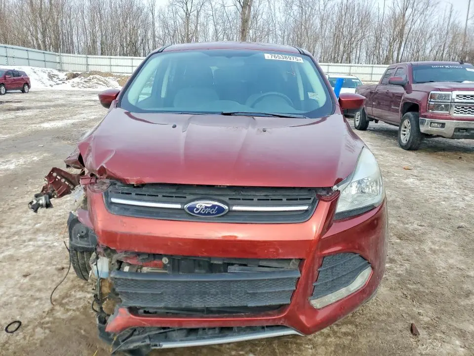 2016 FORD ESCAPE SE  