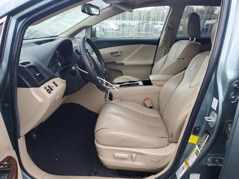 2011 TOYOTA VENZA AWD V6  