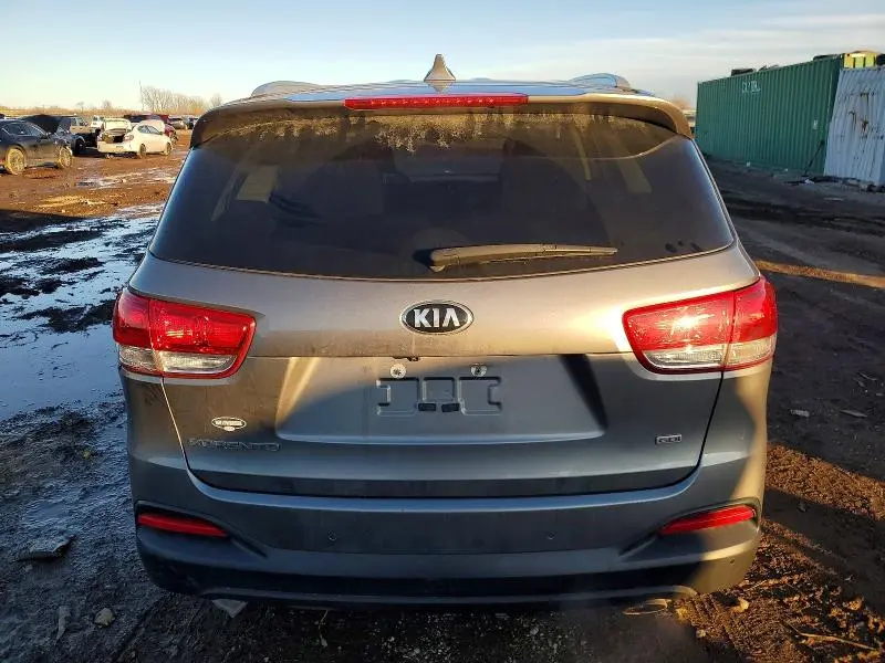 2018 KIA SORENTO LX  