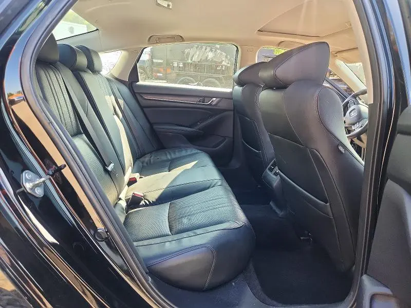 2018 HONDA ACCORD TOURING HYBRID  