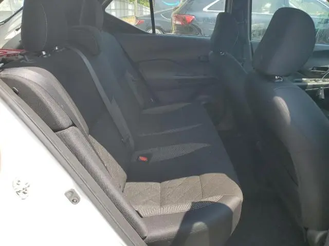 2020 NISSAN KICKS S  